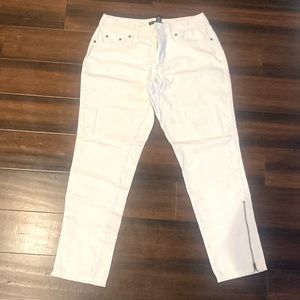 INC International Concepts off white pants